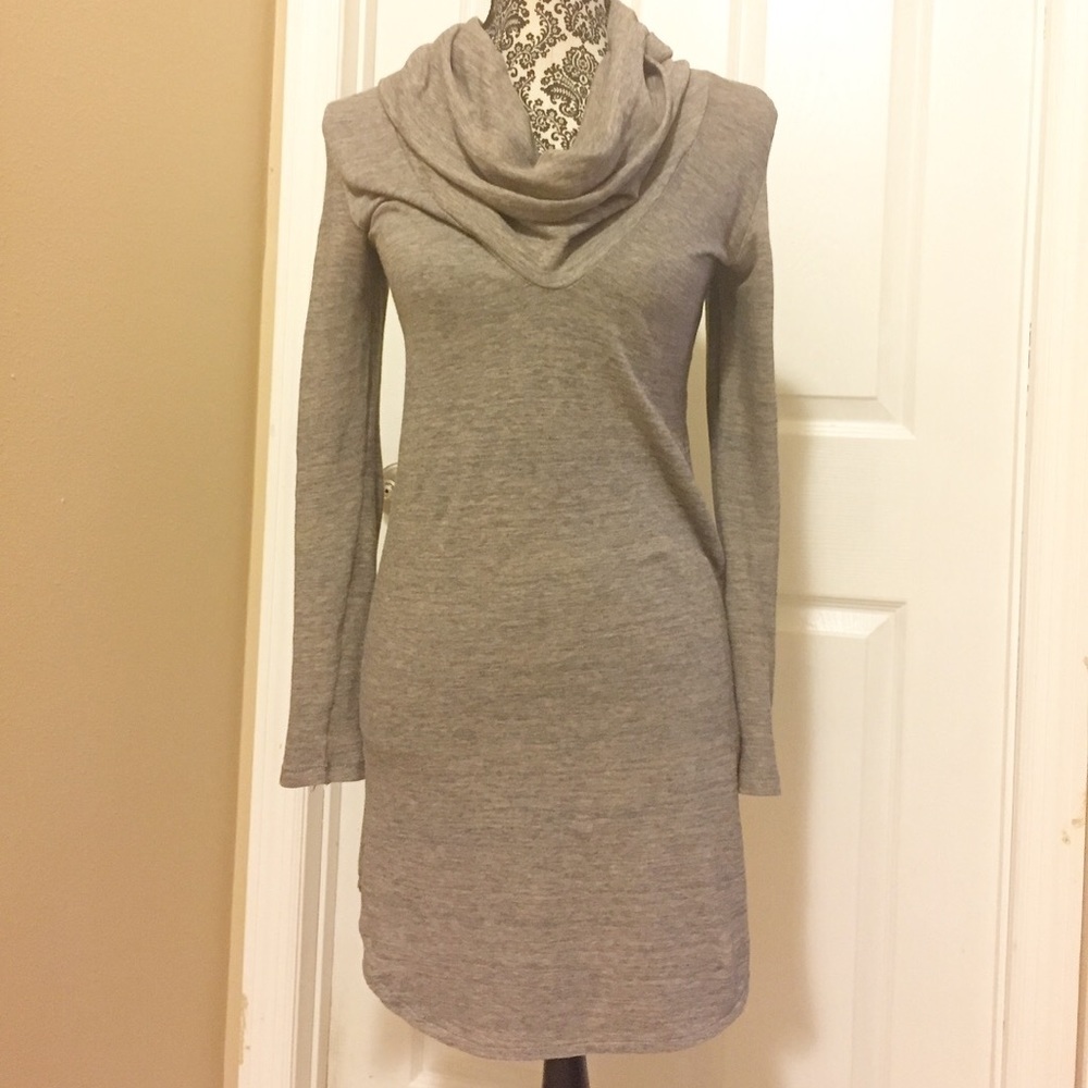 Fitted lightweight dress